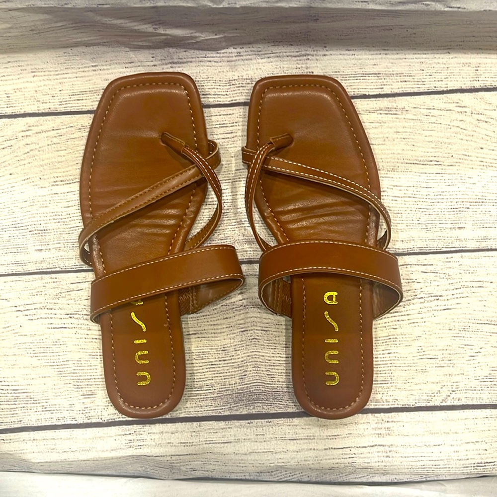 UNISA TOE COGNAC SANDAL